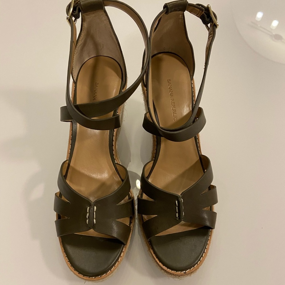 Banana Republic Wedge